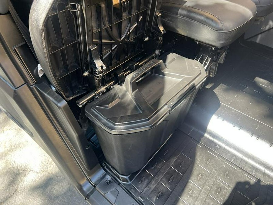 2024 Can-Am® Defender MAX XT HD10