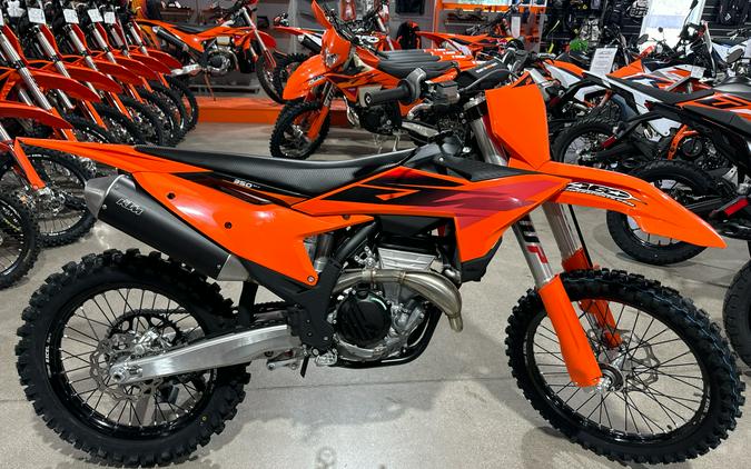 2027 KTM 350 SX-F