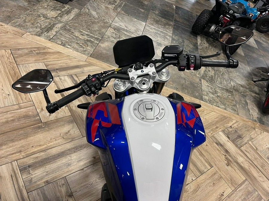 2025 BMW F 900 R Sport