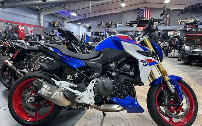 2025 BMW F 900 R Sport