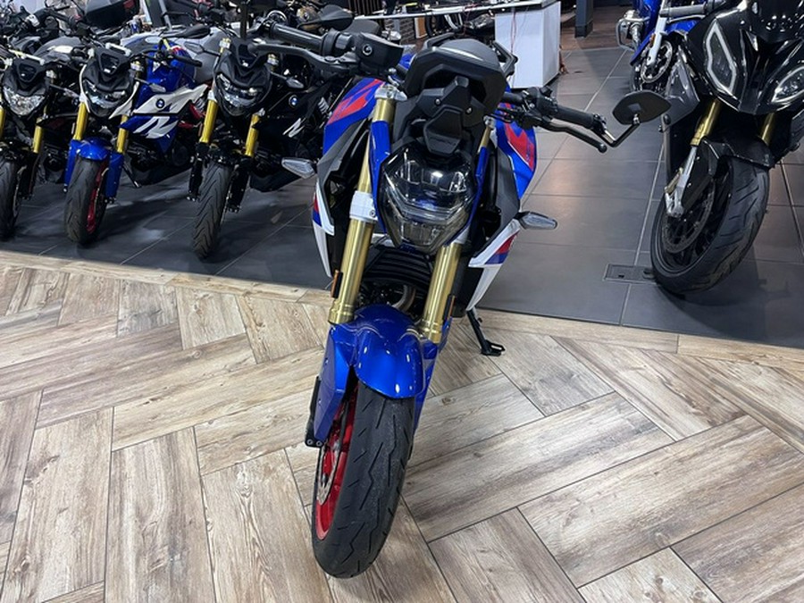 2025 BMW F 900 R Sport