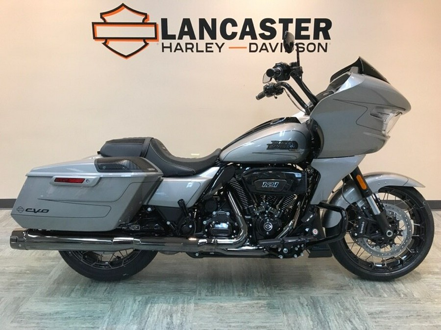 2023 HarleyDavidson® CVO™ Road Glide® Dark Platinum w/ Pinstripe