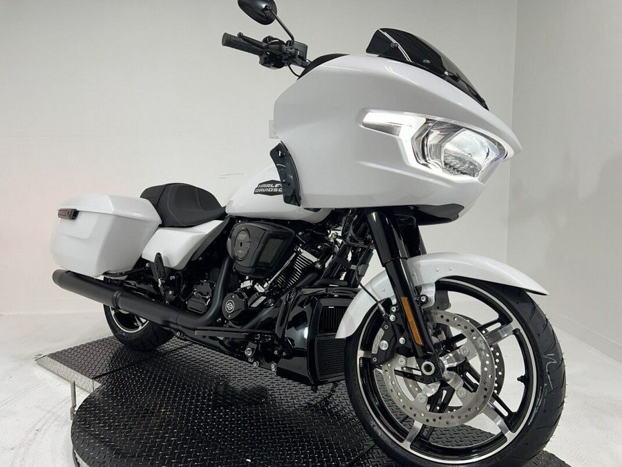 FLTRX 2024 Road Glide®