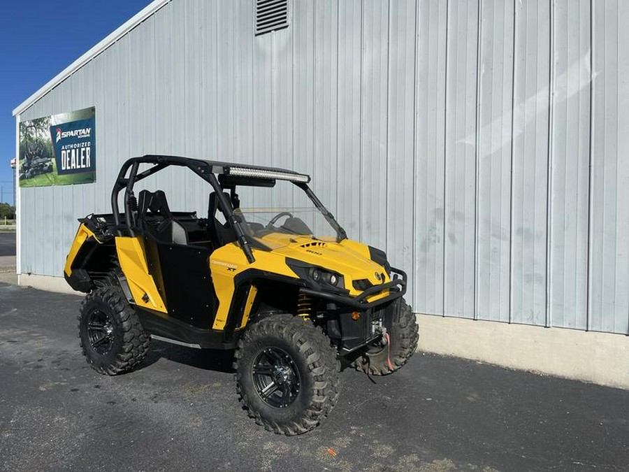 2015 Can-Am® Commander™ XT™ 800R Yellow