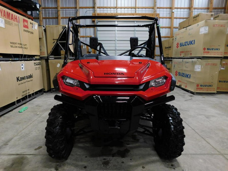 2025 Honda® Pioneer 1000