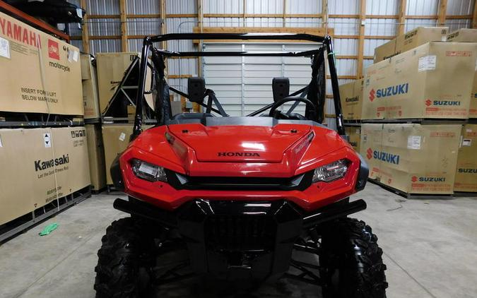 2025 Honda® Pioneer 1000