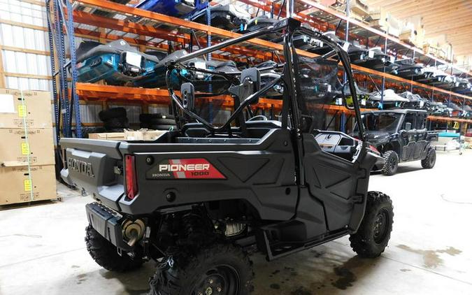 2025 Honda® Pioneer 1000