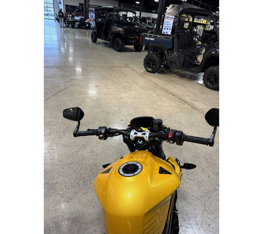 2025 Triumph Street Triple 765 RS Cosmic Yellow