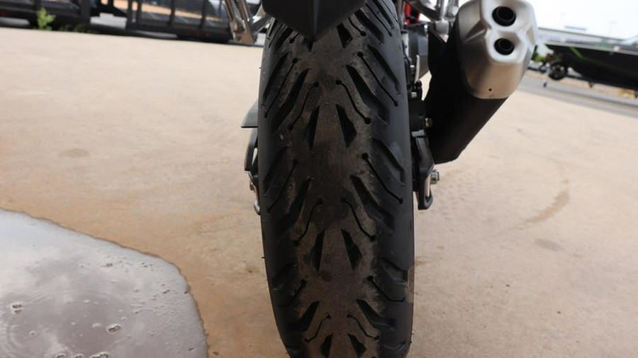 New 2025 HONDA CBR500R