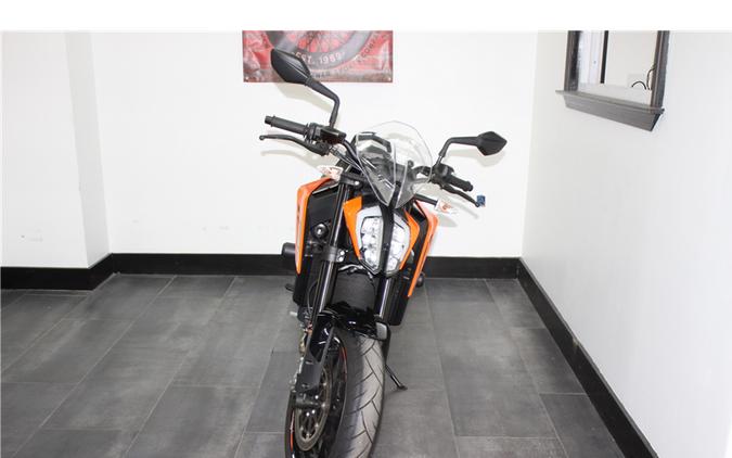 2023 KTM Duke 790
