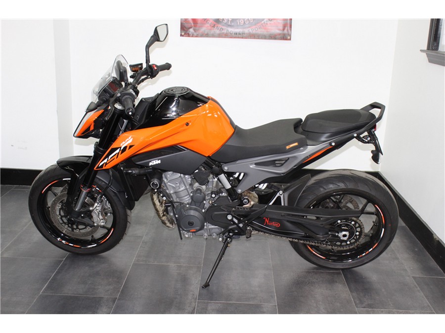 2023 KTM Duke 790