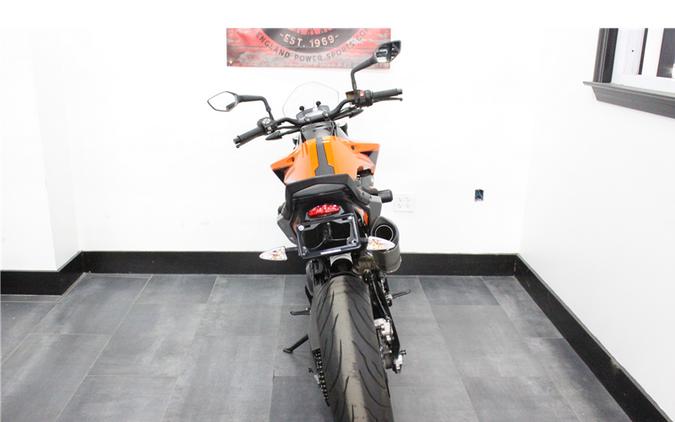 2023 KTM Duke 790
