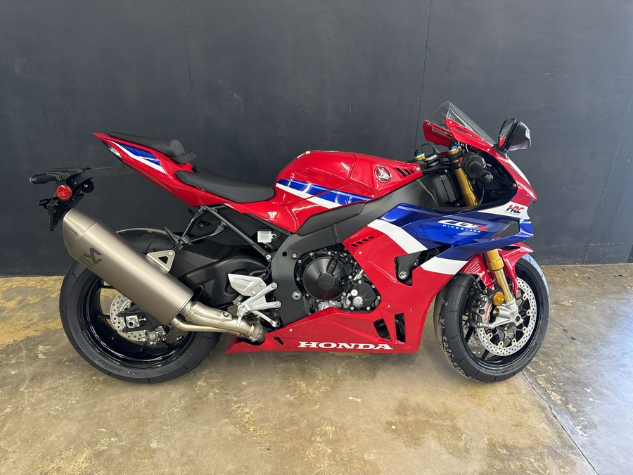 2026 Honda CBR1000RR-R Fireblade SP
