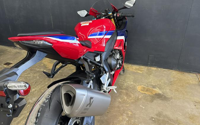 2026 Honda CBR1000RR-R Fireblade SP