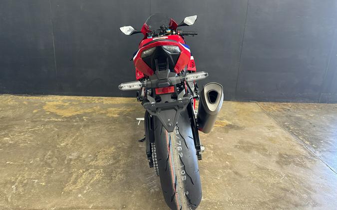 2026 Honda CBR1000RR-R Fireblade SP