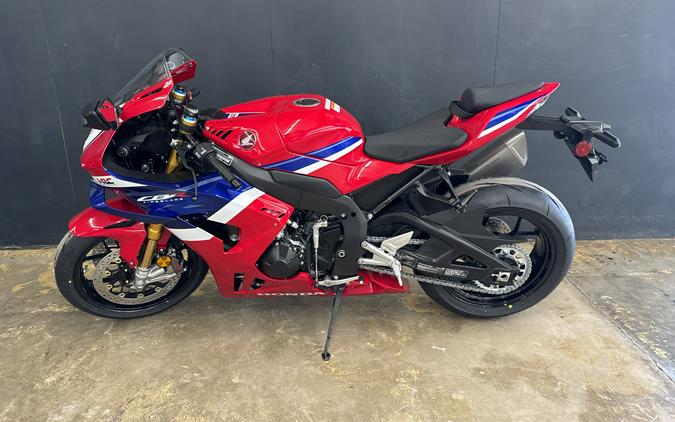 2026 Honda CBR1000RR-R Fireblade SP
