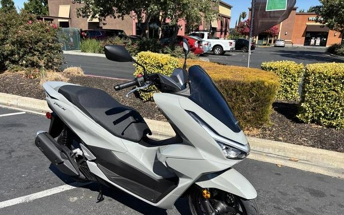 2025 Honda® PCX