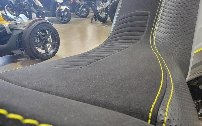 2025 Husqvarna® Norden 901