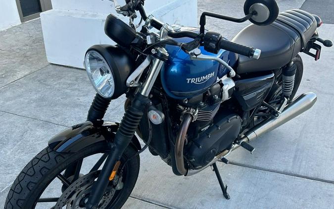 2022 Triumph Street Twin Cobalt Blue