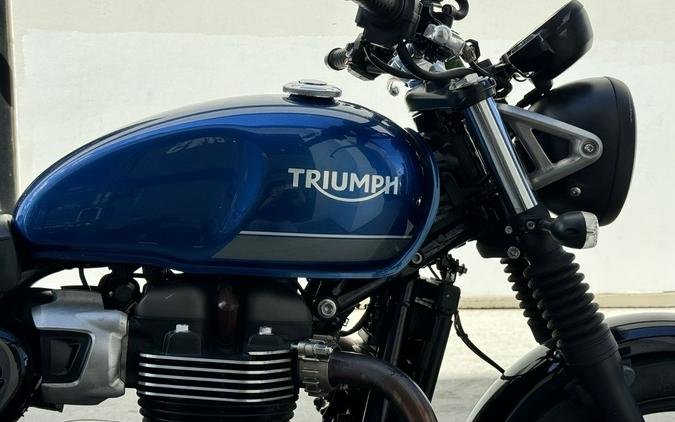 2022 Triumph Street Twin Cobalt Blue