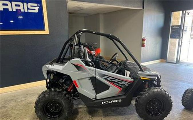 2024 Polaris RZR 200 EFI