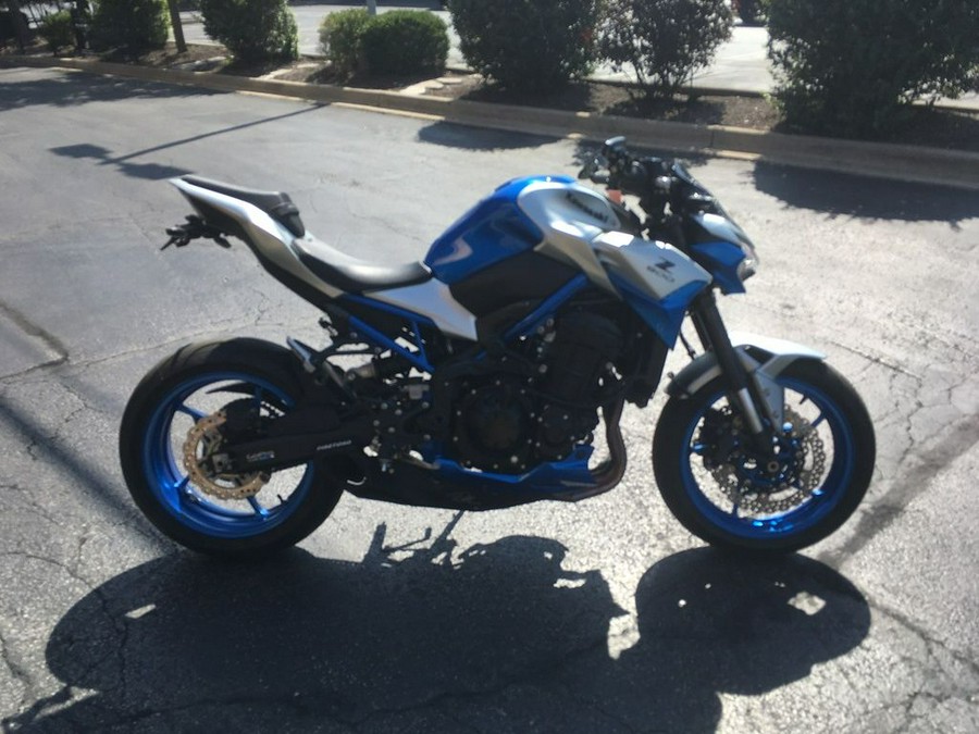 2020 Kawasaki Z900 ABS Candy Plasma Blue/Metallic Silver
