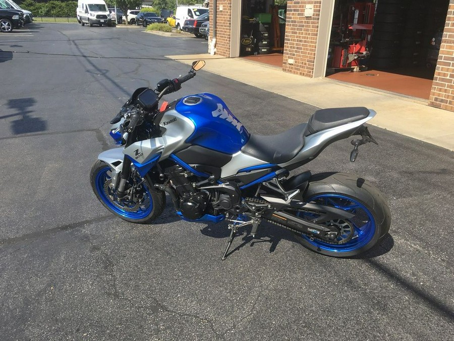 2020 Kawasaki Z900 ABS Candy Plasma Blue/Metallic Silver