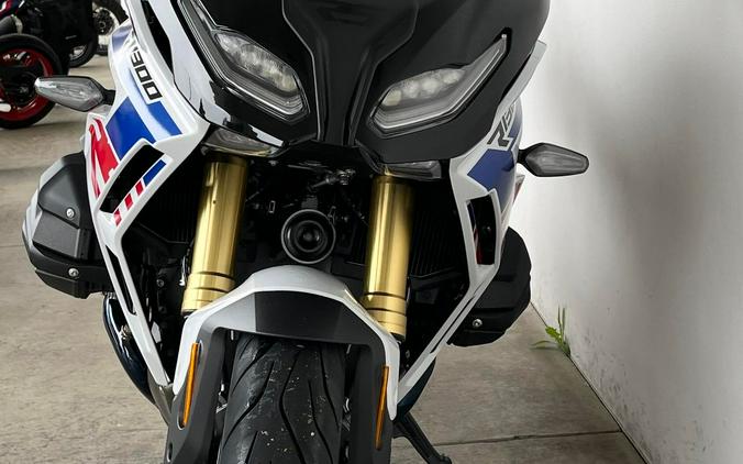 2026 BMW R1300RS