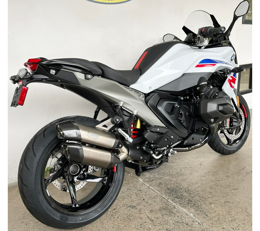 2026 BMW R1300RS