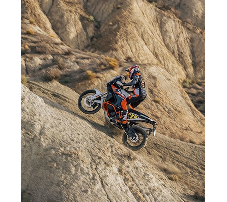 2026 KTM 1390 Super Adventure R