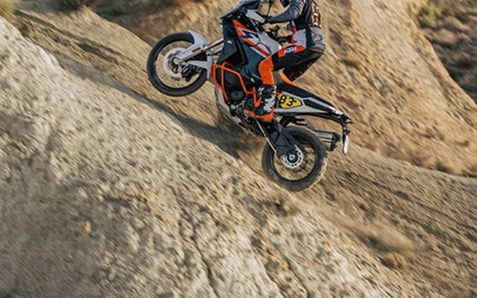 2026 KTM 1390 Super Adventure R