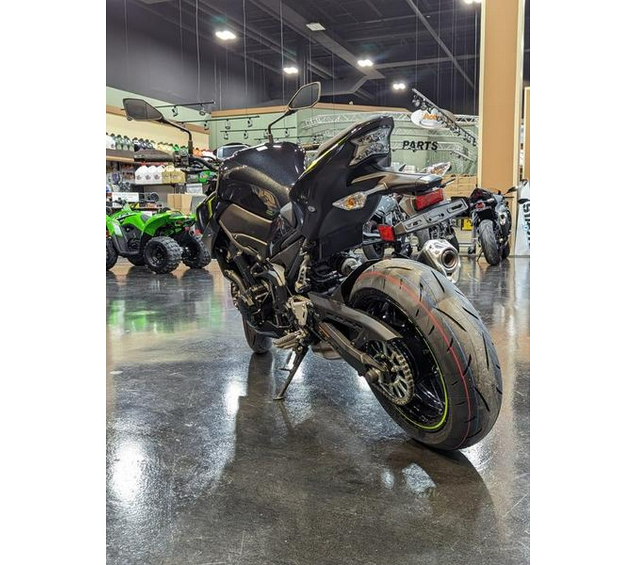 2024 Kawasaki Z900 ABS Metallic Spark Black/Metallic Matte Dark Gray