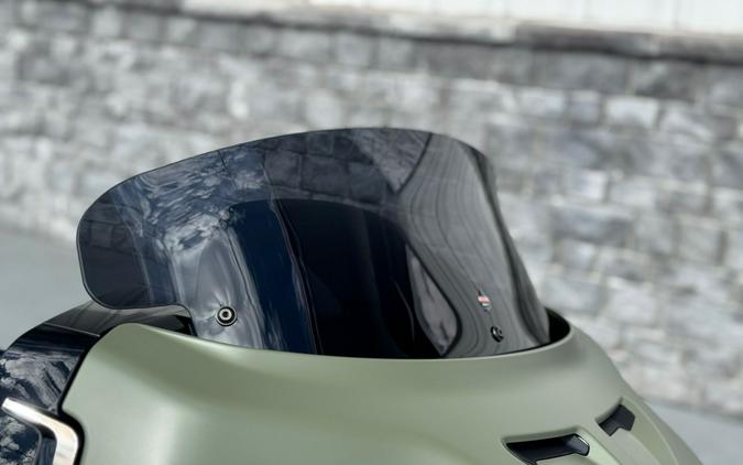 2025 Indian Motorcycle Challenger® Dark Horse® 112