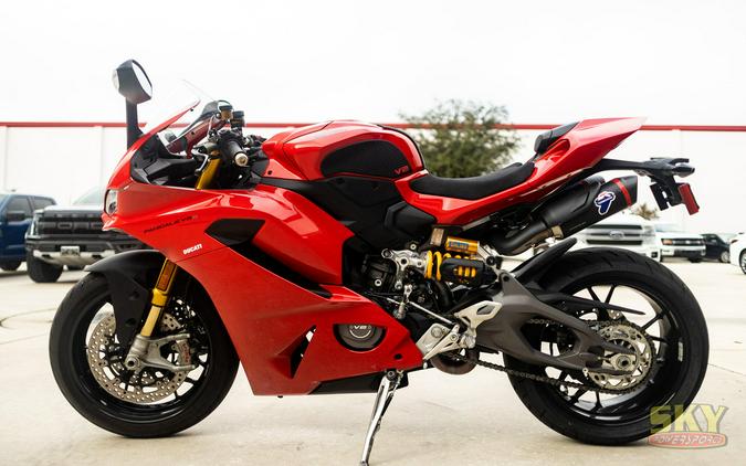 2025 Ducati Panigale V2S