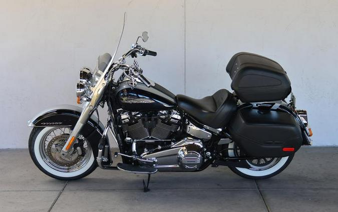 2019 Harley-Davidson® FLDE - Softail® Deluxe