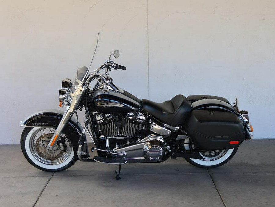 2019 Harley-Davidson® FLDE - Softail® Deluxe