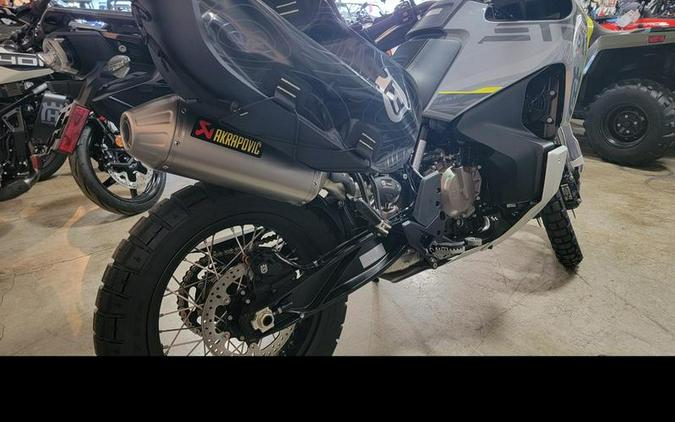 2025 Husqvarna® Norden 901