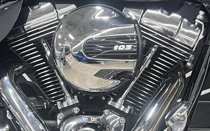 2014 Harley-Davidson® FLHX - Street Glide®