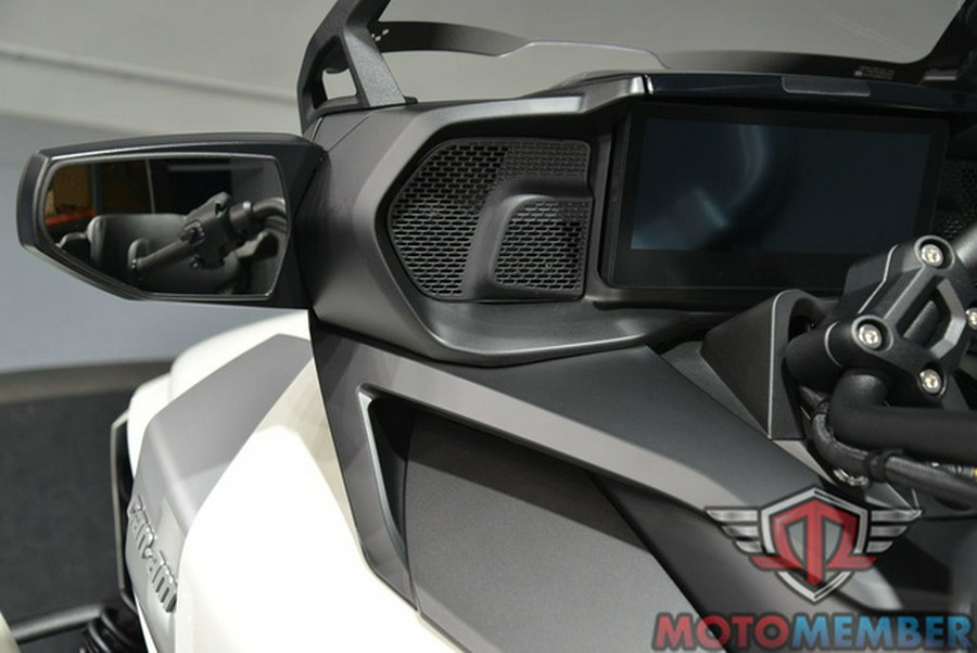 2026 Can-Am Spyder F3 Limited Platine