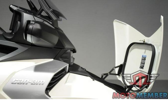 2026 Can-Am Spyder F3 Limited Platine