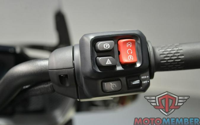 2026 Can-Am Spyder F3 Limited Platine