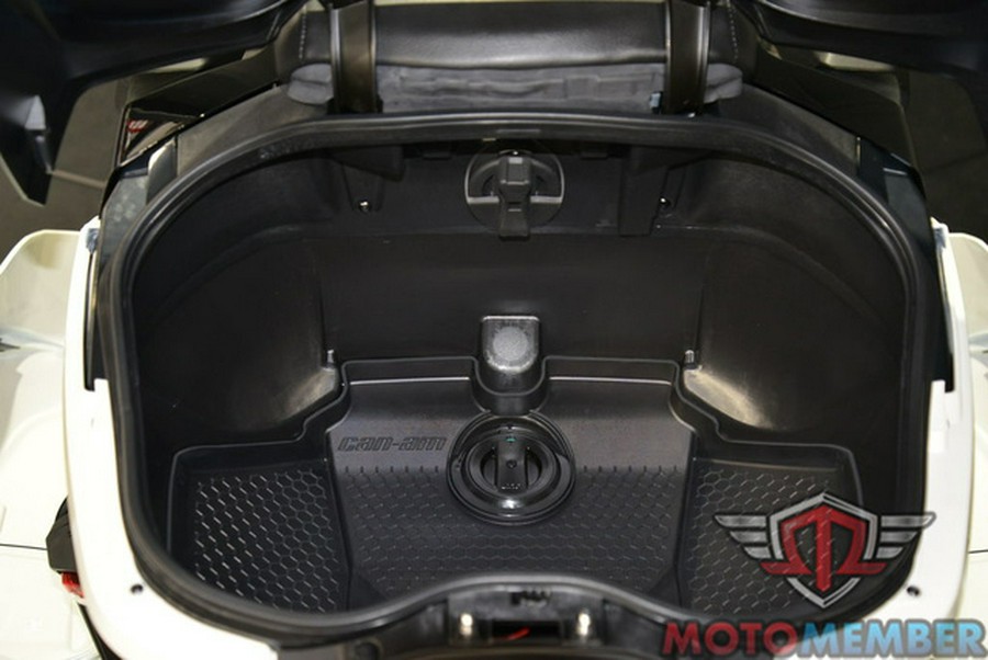 2026 Can-Am Spyder F3 Limited Platine