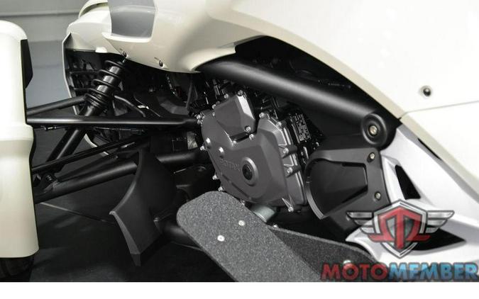 2026 Can-Am Spyder F3 Limited Platine