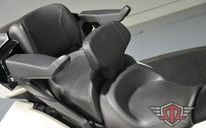 2026 Can-Am Spyder F3 Limited Platine