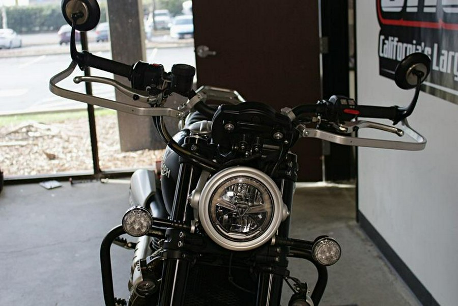 2020 Triumph Scrambler 1200 XC Jet Black/Matte Black