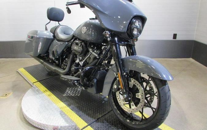 2022 Harley-Davidson® FLHXS - Street Glide® Special