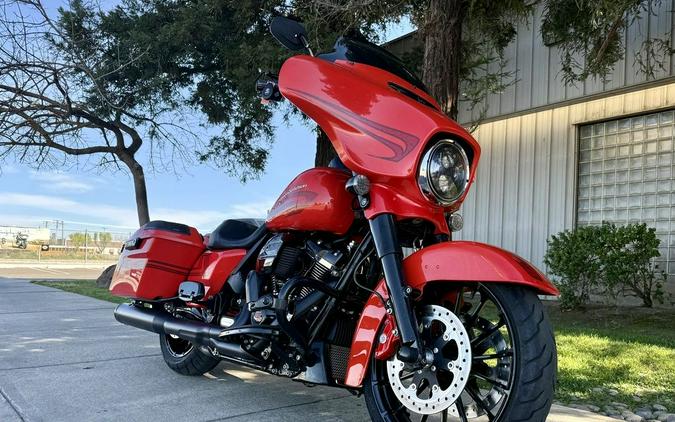 2017 Harley-Davidson® FLHXS - Street Glide® Special