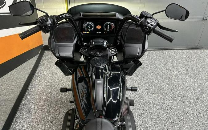 2025 Harley-Davidson® FLTRX - Road Glide® Air Ride SHD