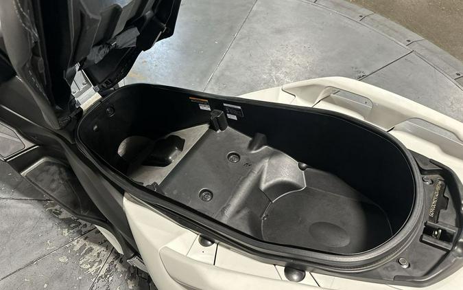 2018 Yamaha XMAX™ Base
