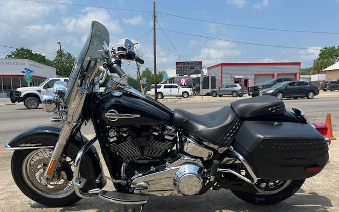 2020 Harley-Davidson Heritage Classic 107 Vivid Black